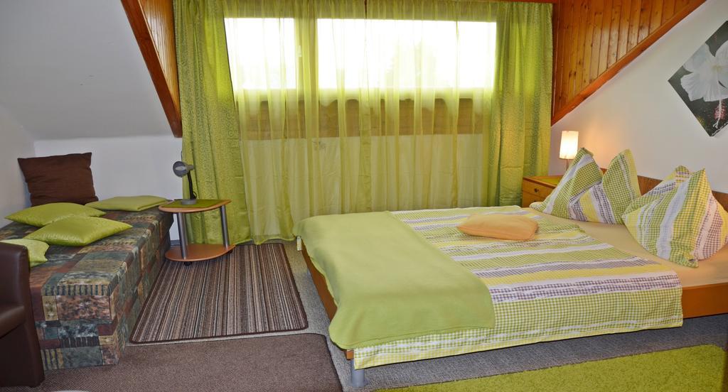 Gasthof-Pension Karawankenblick Pörtschach am Wörthersee Dış mekan fotoğraf